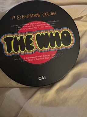 The Who 14 Color Eyeshadow Palette With Mirror makeup shimmer and mattes New